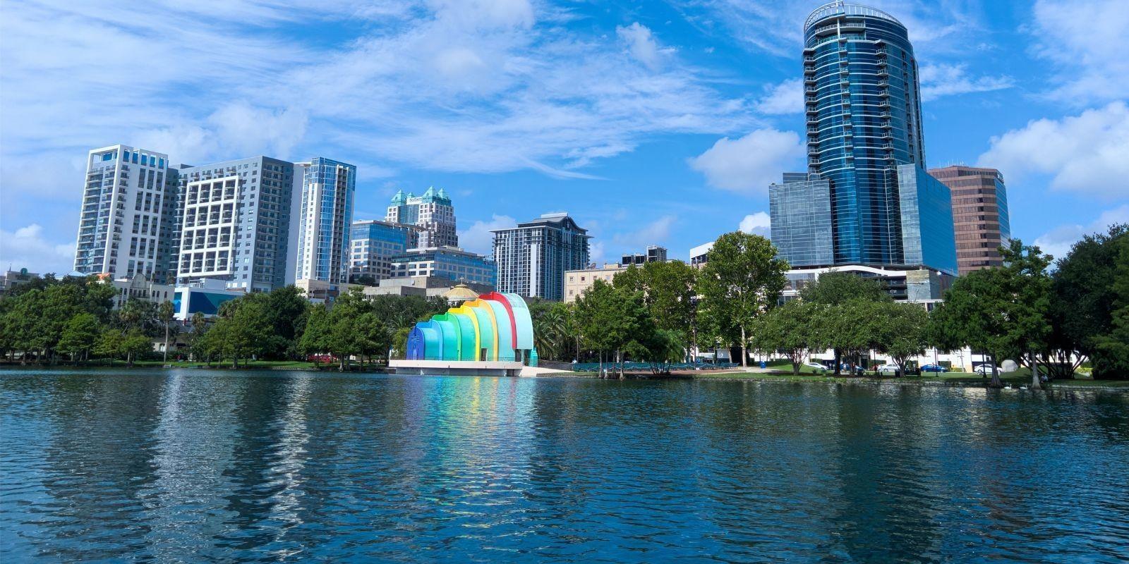 Orlando: ¡Vida tropical y oportunidades!