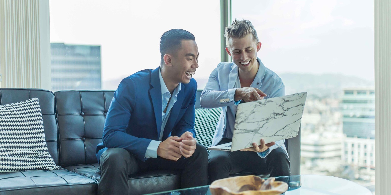 What is the difference between Real Estate Agents, REALTORS® and Brokers?